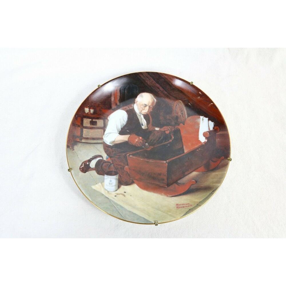 KNOWLES NORMAN ROCKWELL LIMITED EDITION "Grandpa's Gift" PLATE HOLDER